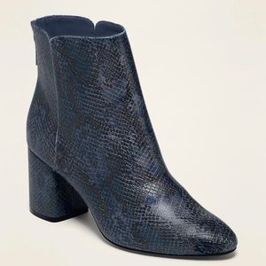 Old Navy Faux Snake Skin Bootie size 7(blue/black)